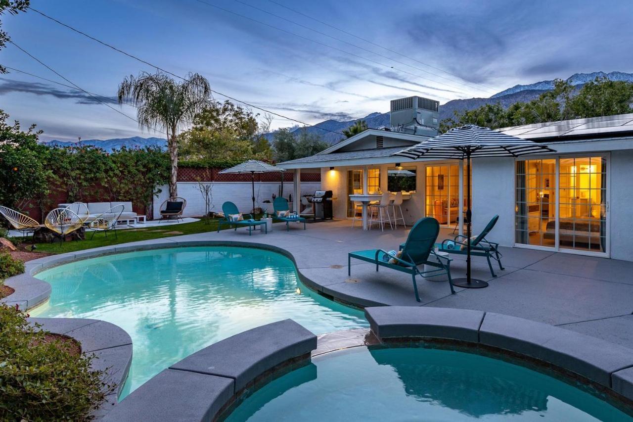 Serene 4 Bed 3 Bath Heated Pool Natural Backyard Heart Of Palm Springs Exterior photo